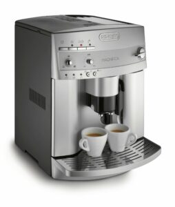 De'Longhi Magnifica ESAM3300 Coffee Machine